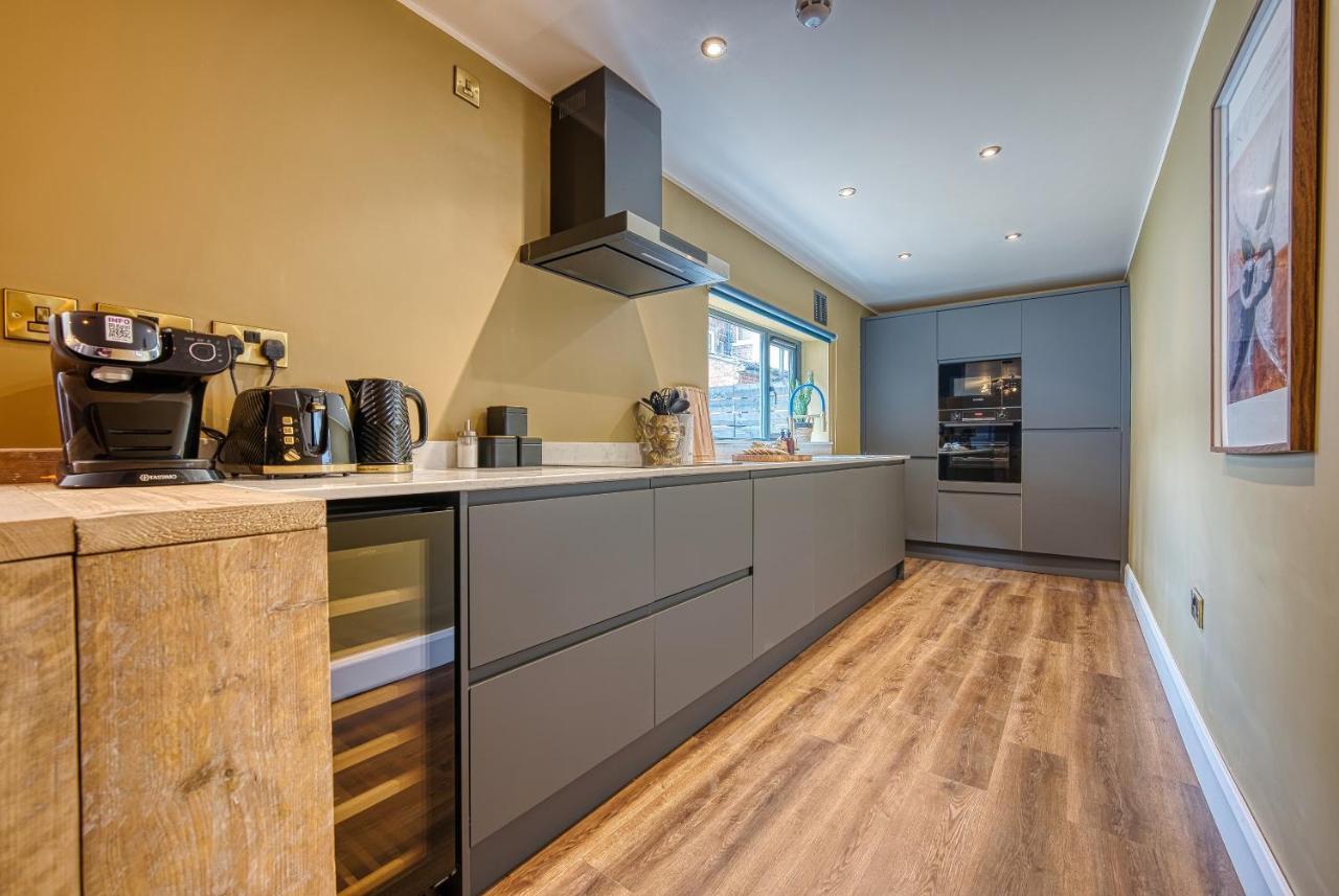 Casa Del Artista - Luxury Apartments, Whitby Exterior photo